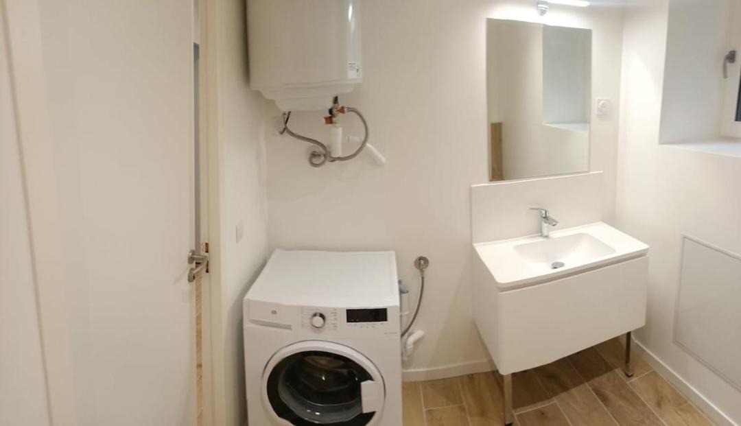 Photo of Bathroom in Villefranche-sur-Saone