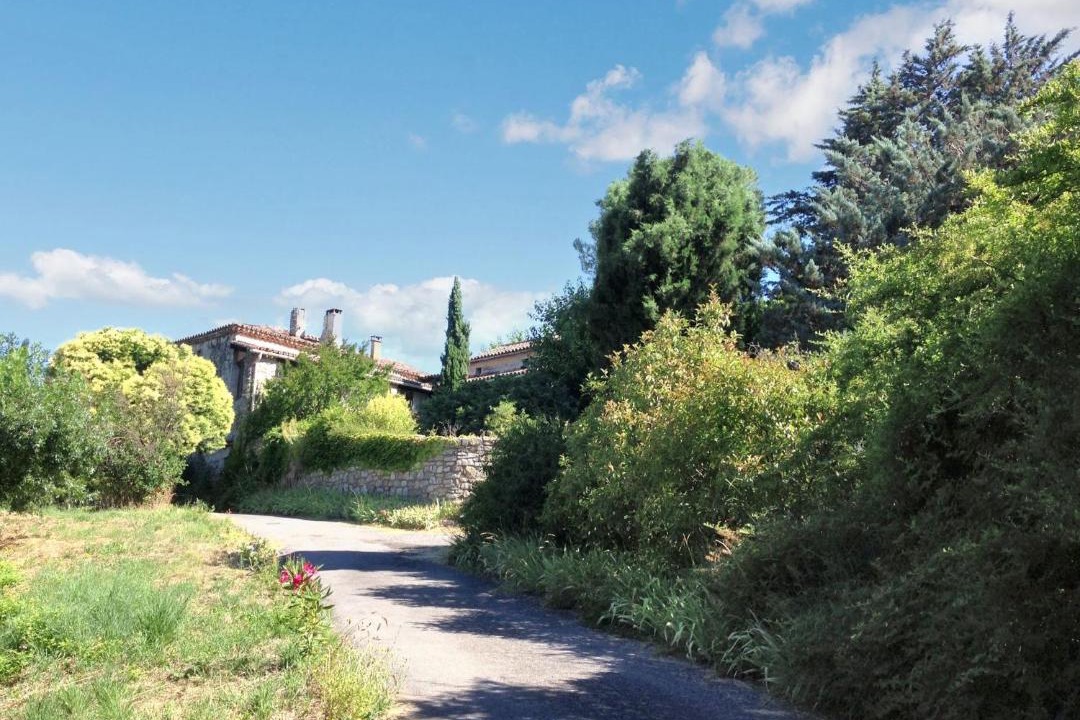 Photo of Others in Saint-Andre-de-Cruzieres