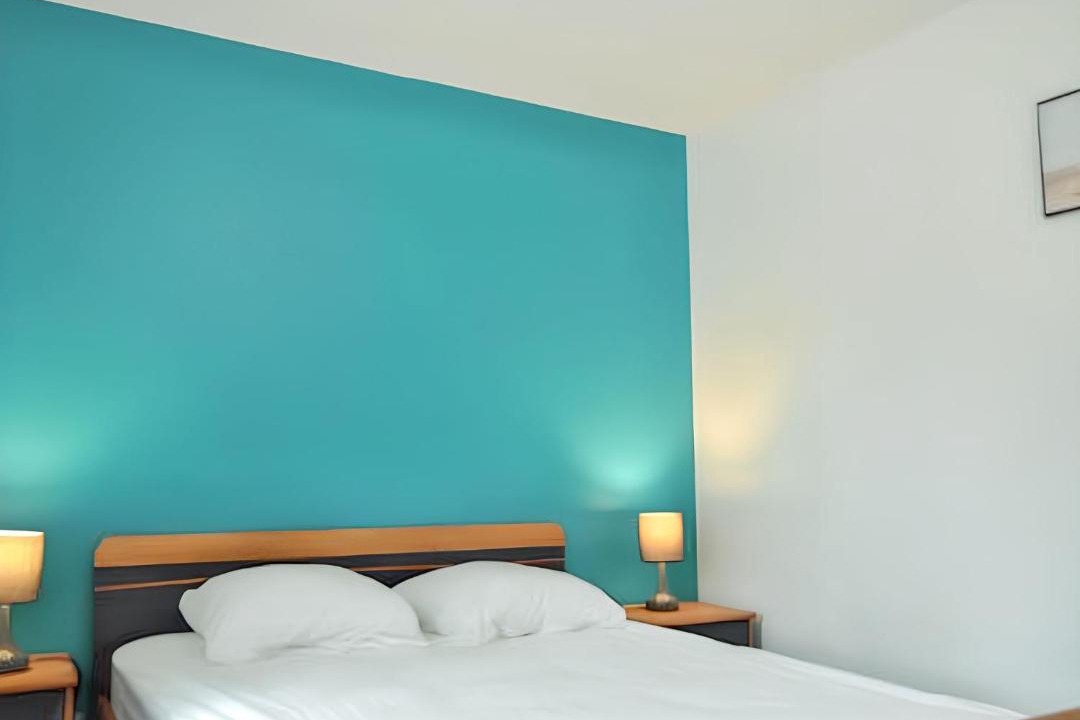 Photo of Bedroom in Saint-Martin-de-Lamps