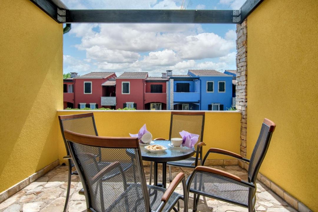 Photo of Patio Balcony in Basanija