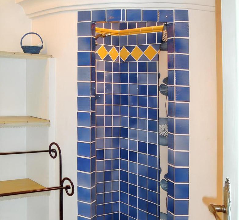 Photo of Bathroom in Saint-Michel-l'Observatoire