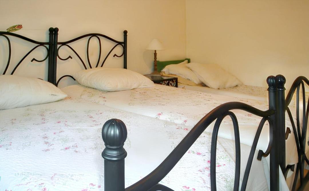 Photo of Bedroom in Saint-Michel-l'Observatoire