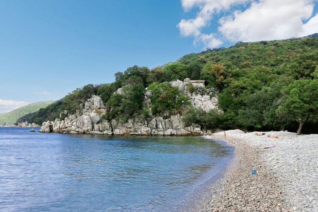 Photo of Others in Cres