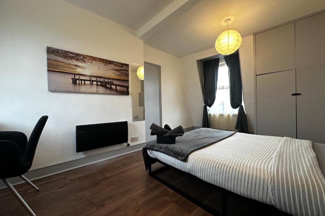 Photo of Others in Mile End