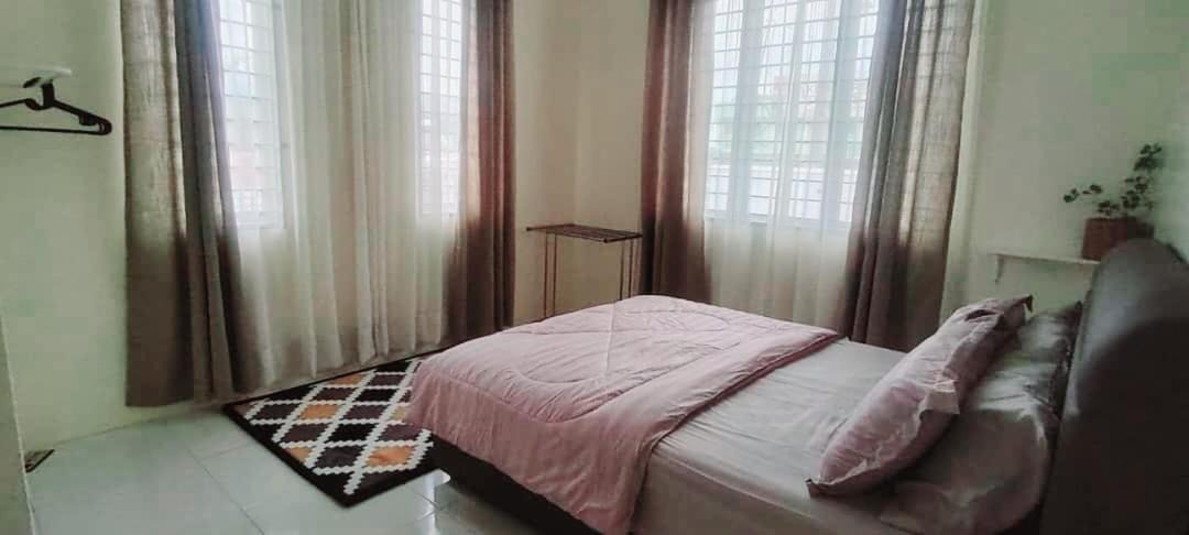 Photo of Bedroom in Taman Anggerik