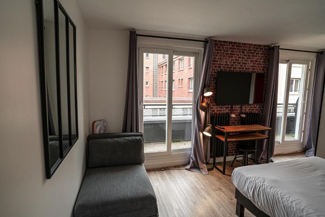 Photo of Bedroom in Rouen City Centre