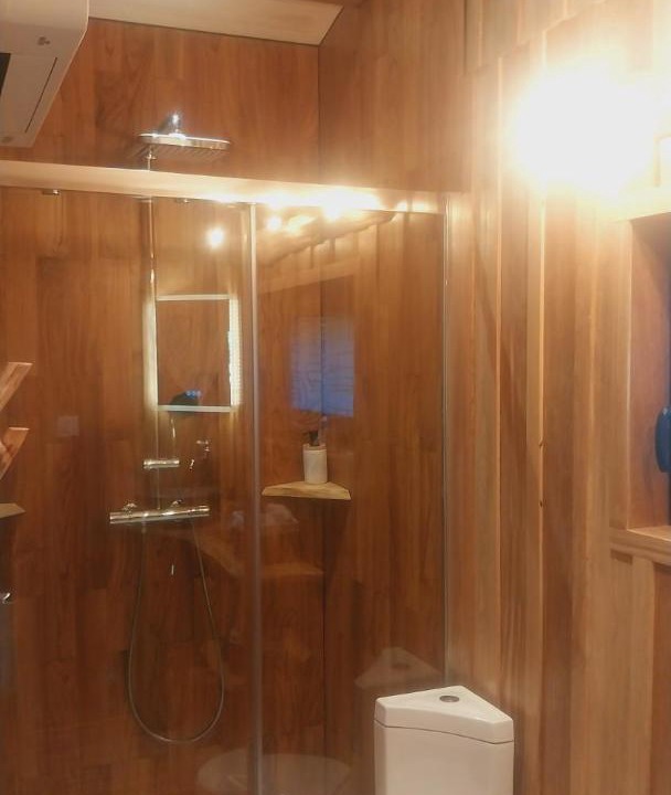 Photo of Bathroom in Saint-Maigrin