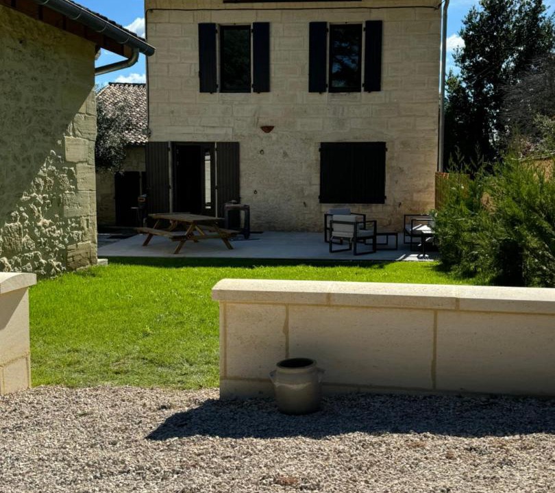 Photo of Others in Naujan-et-Postiac