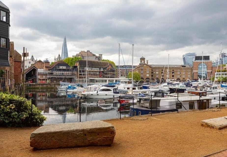 Photo of Others in Tower Hill