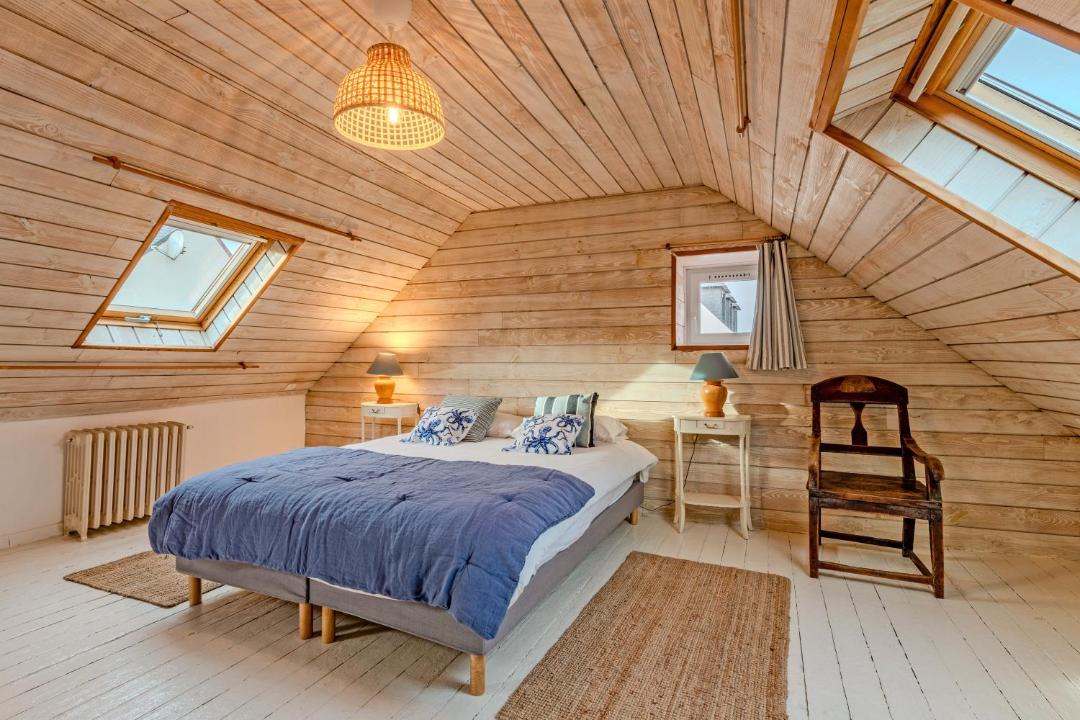 Photo of Bedroom in Ploudalmezeau