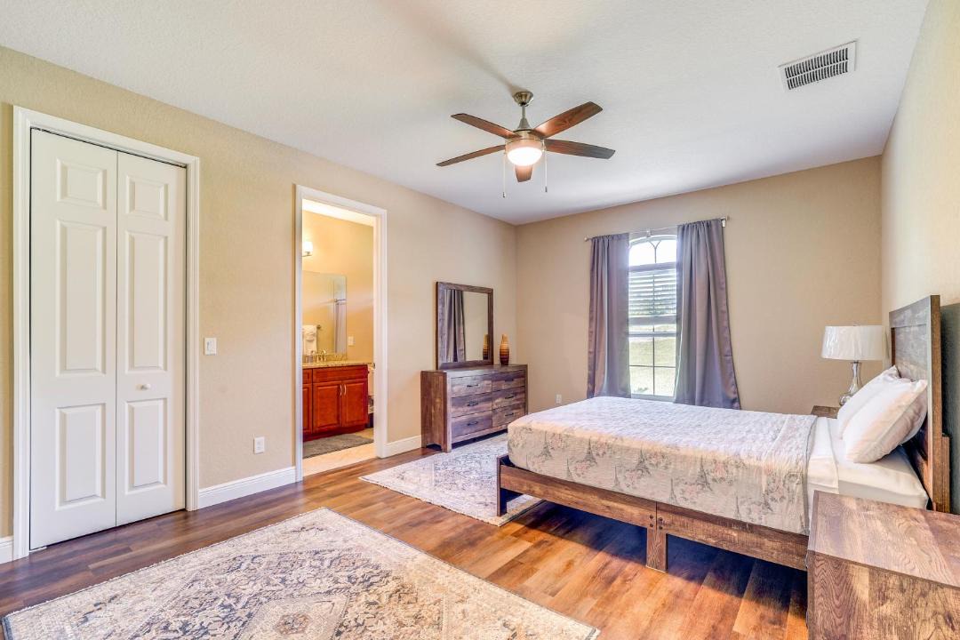 Photo of Bedroom in Brooksville