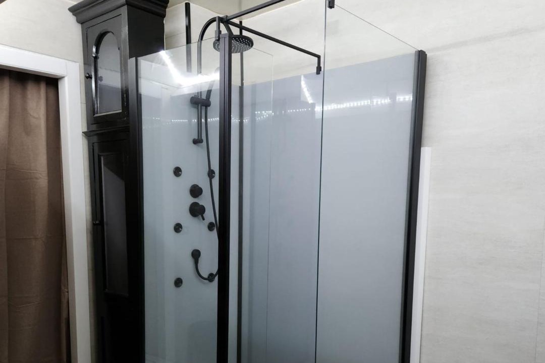 Photo of Bathroom in Les Quatre-Routes-du-Lot