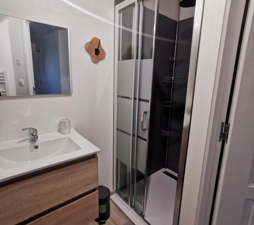 Photo of Bathroom in Remilly-sur-Lozon