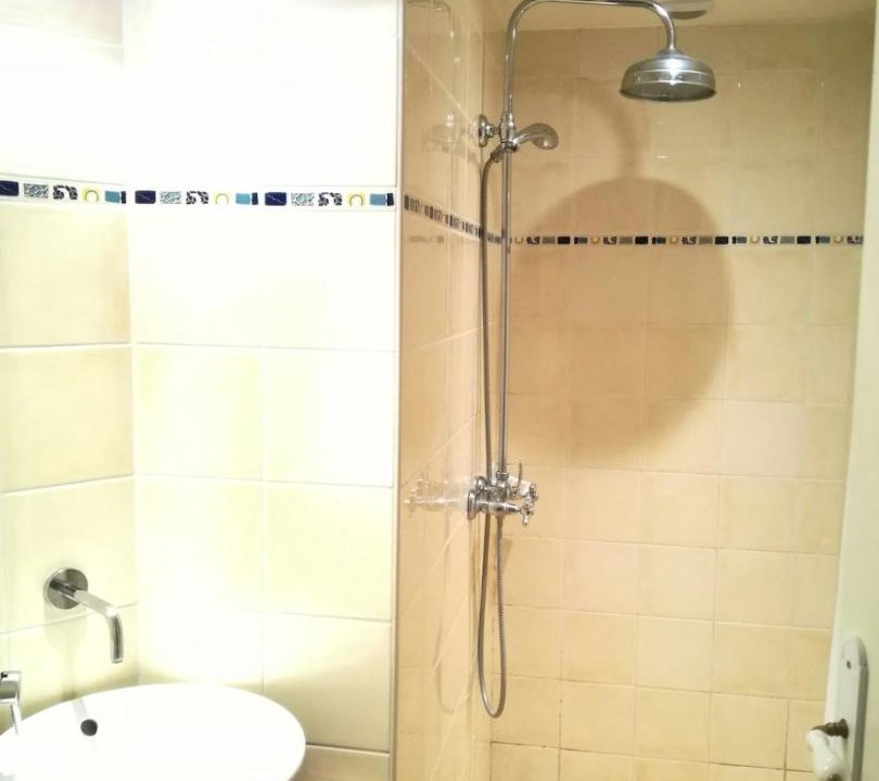 Photo of Bathroom in Oradour-sur-Glane