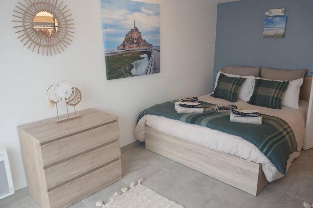 Photo of Bedroom in Hauteville-sur-Mer