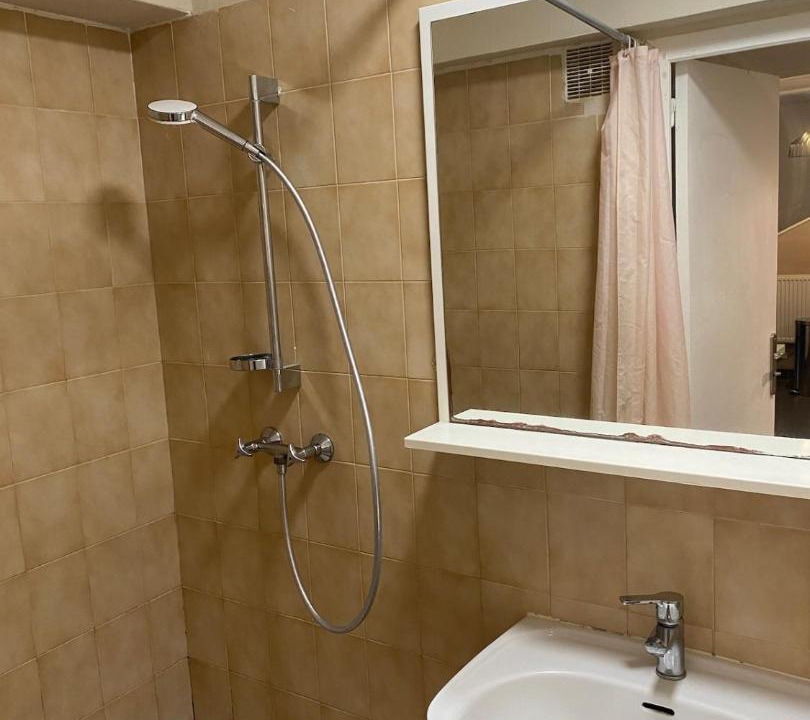 Photo of Bathroom in Ars-sur-Formans