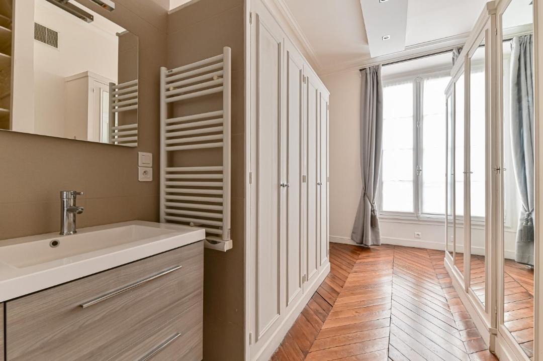 Photo of Bathroom in Quartier des Invalides