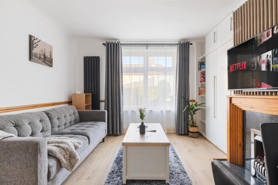 Photo of Livingroom in Alibon