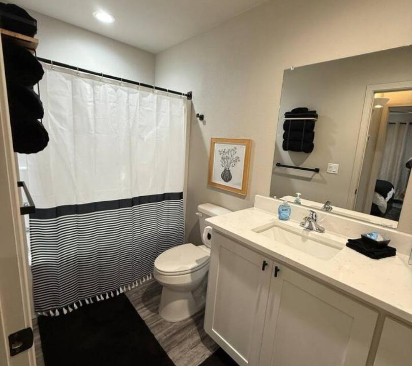 Photo of Bathroom in Portales