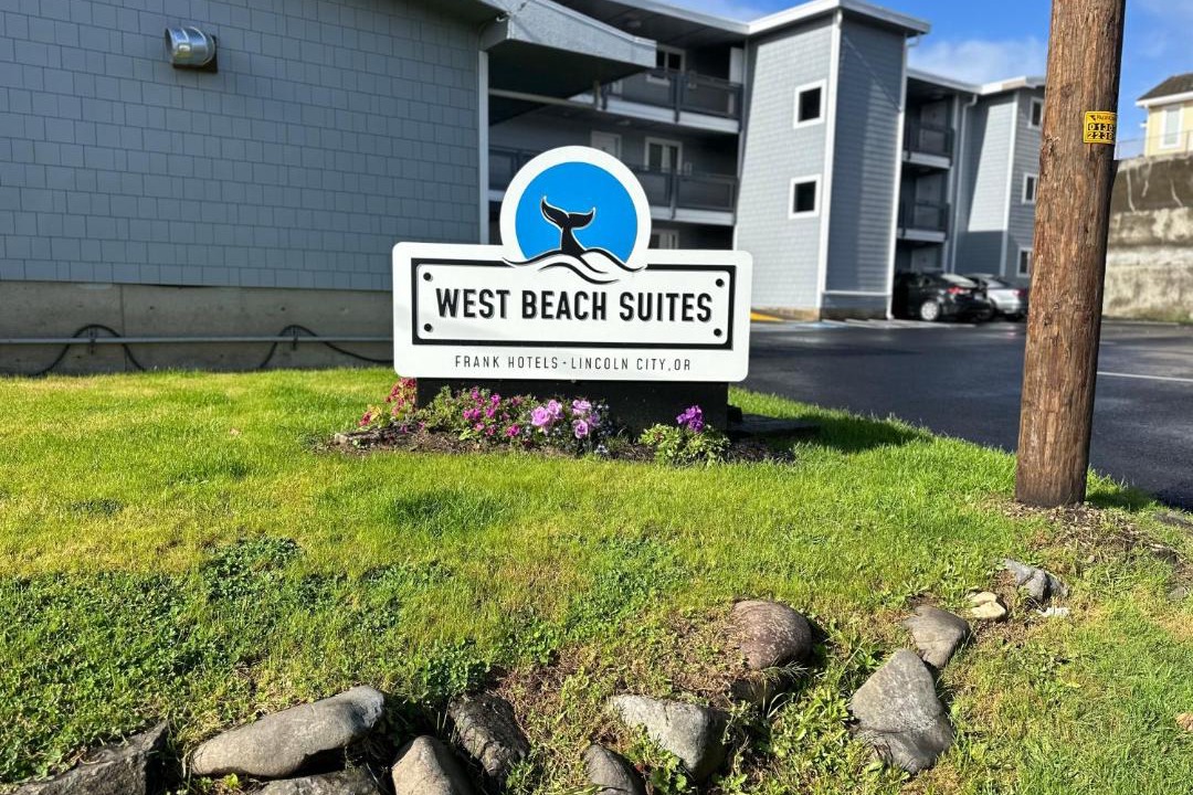 Photo of Others in Nelscott