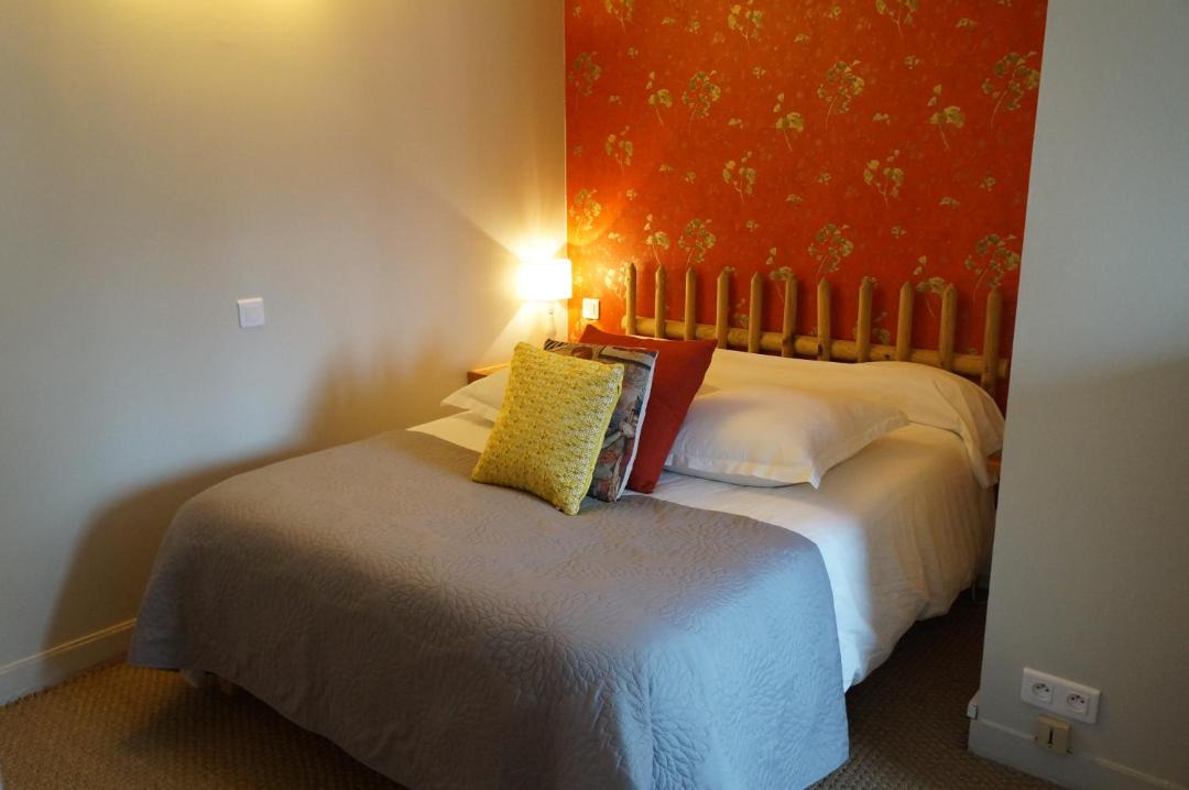 Photo of Bedroom in Limoges