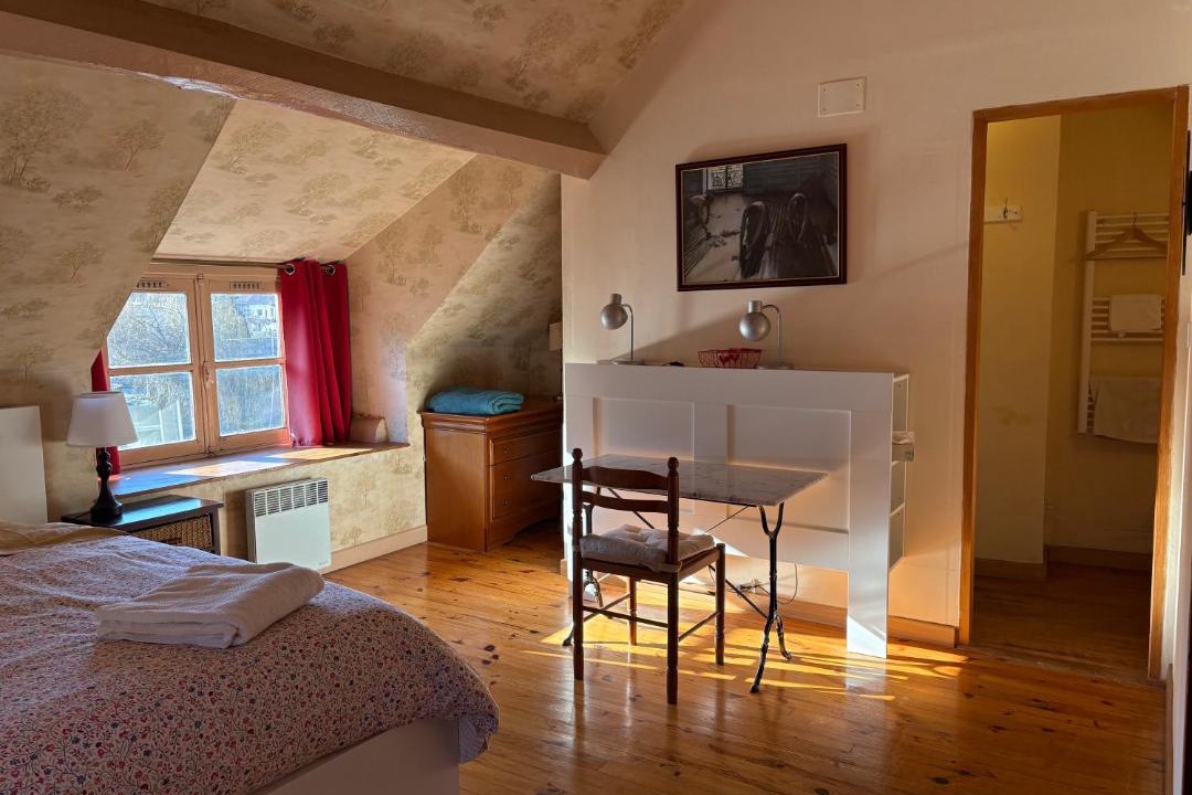 Photo of Bedroom in Semur-en-Auxois