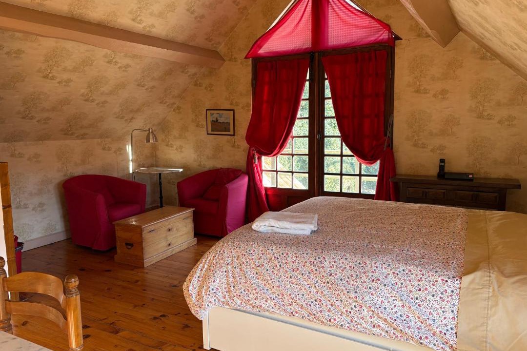 Photo of Bedroom in Semur-en-Auxois