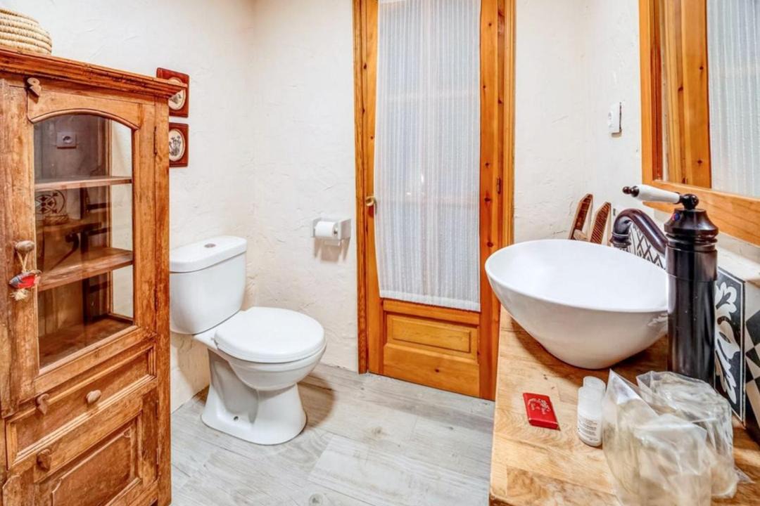 Photo of Bathroom in Ardanue