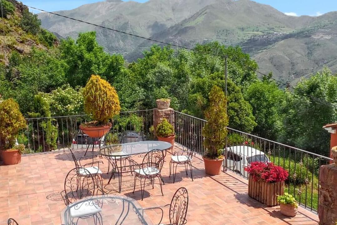 Photo of Patio Balcony in Ardanue