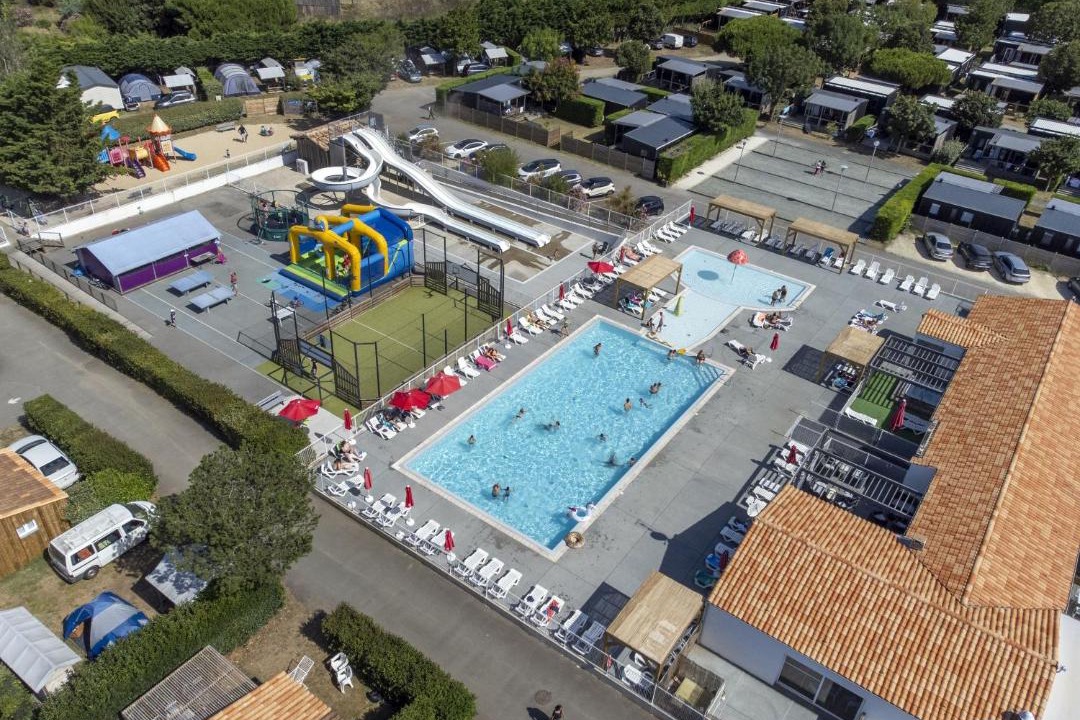 Photo of Others in Loix