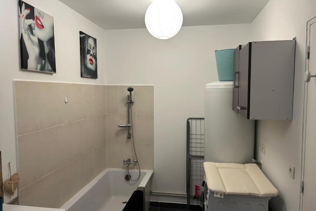 Photo of Bathroom in Troarn