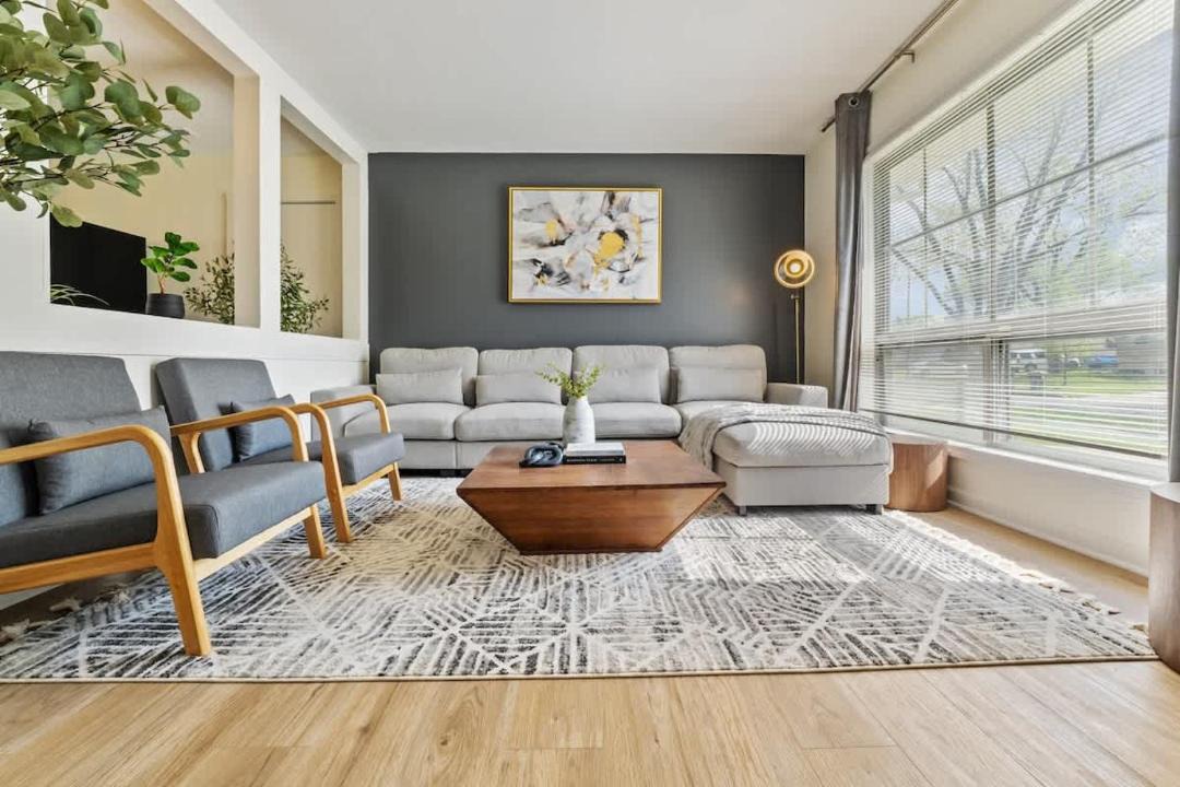Photo of Livingroom in Streamwood