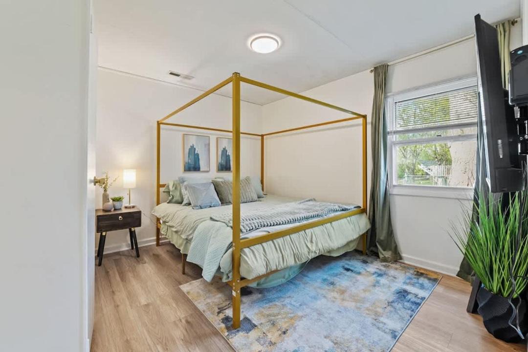Photo of Bedroom in Streamwood
