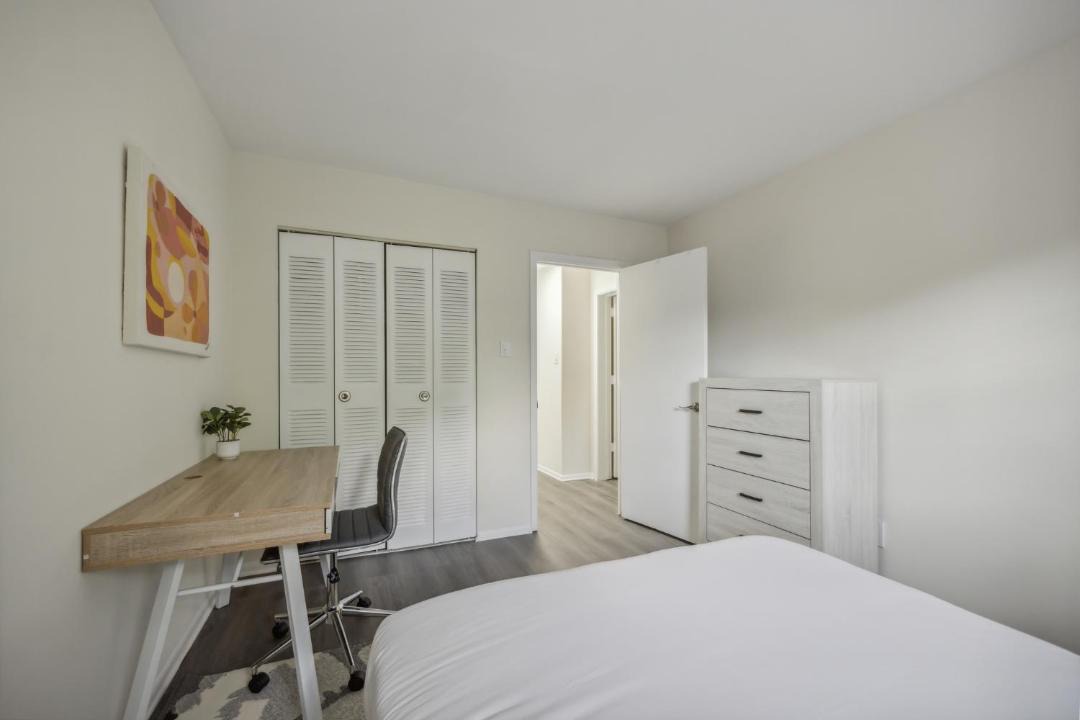 Photo of Bedroom in Newark