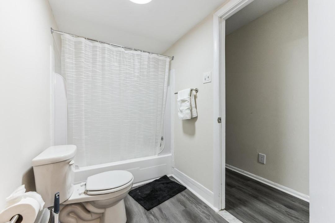 Photo of Bathroom in Newark