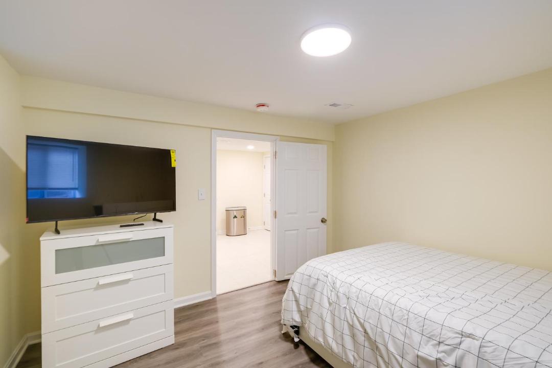 Photo of Bedroom in Wheaton-Glenmont