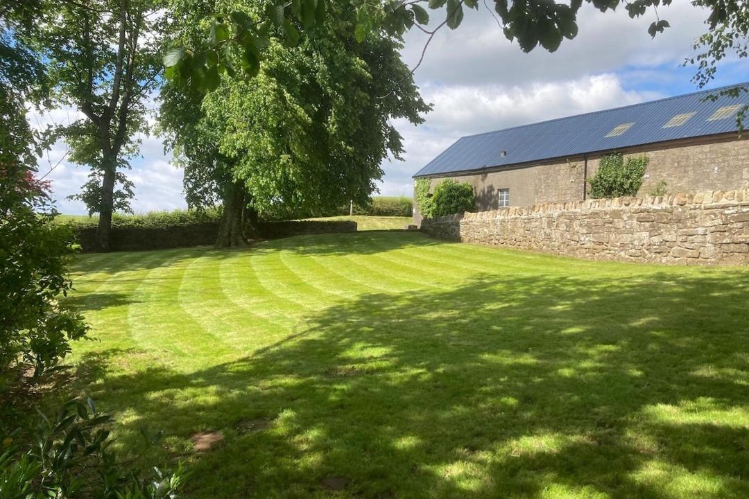 Photo of Others in Lanark