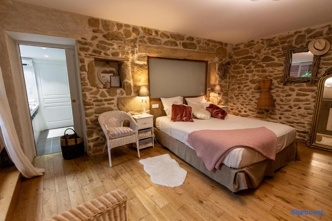 Photo of Bedroom in Chatte