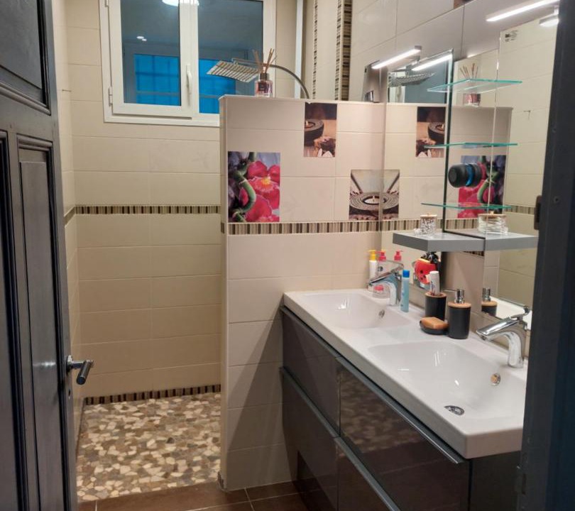 Photo of Bathroom in Graulhet