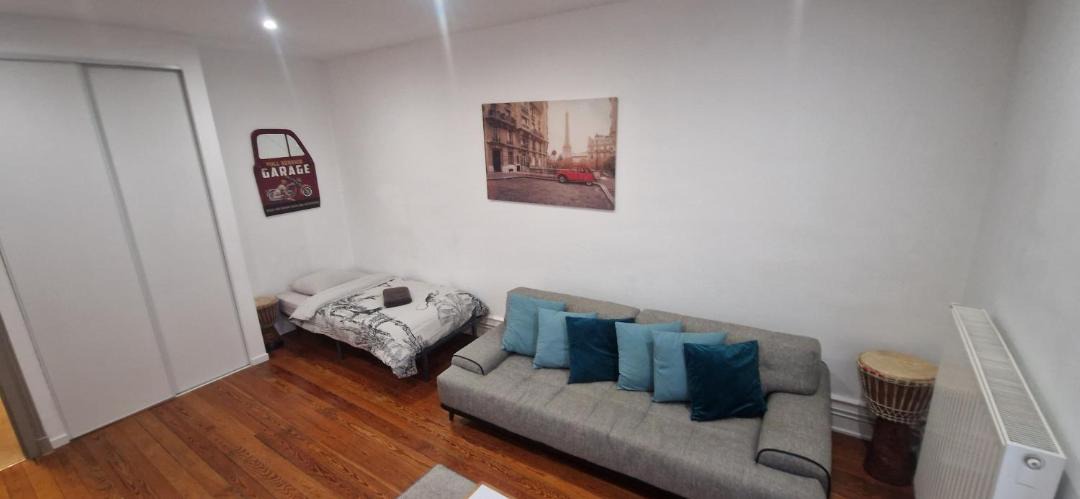 Photo of Others in Briey