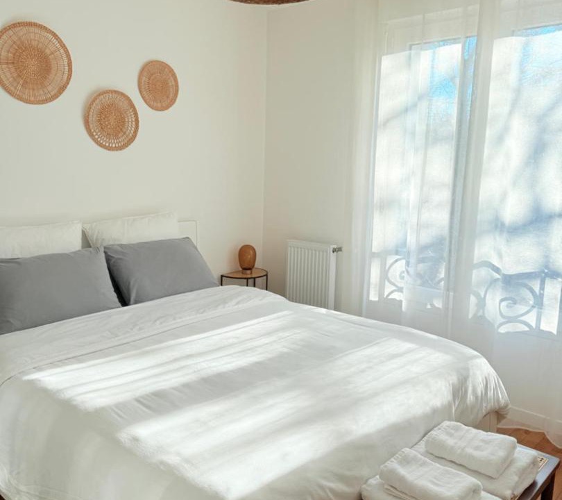 Photo of Bedroom in Clamart