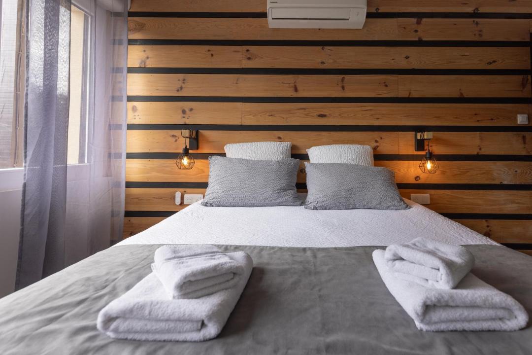 Photo of Others in Lesperon