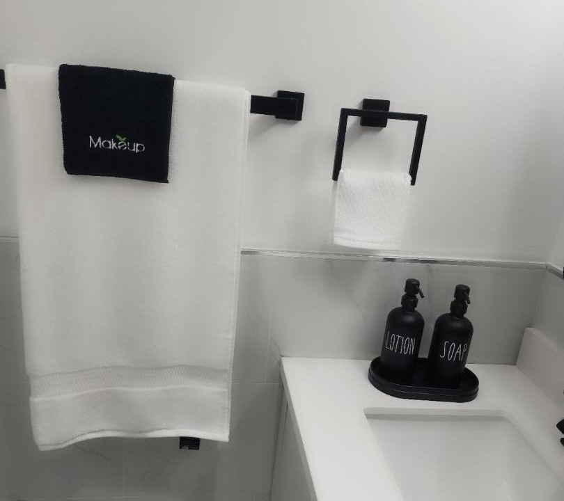 Photo of Bathroom in Baldwin Harbor