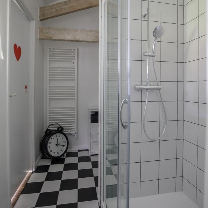 Photo of Bathroom in Nojeon-en-Vexin