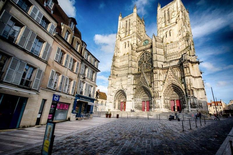 Photo of Buildings in Meaux