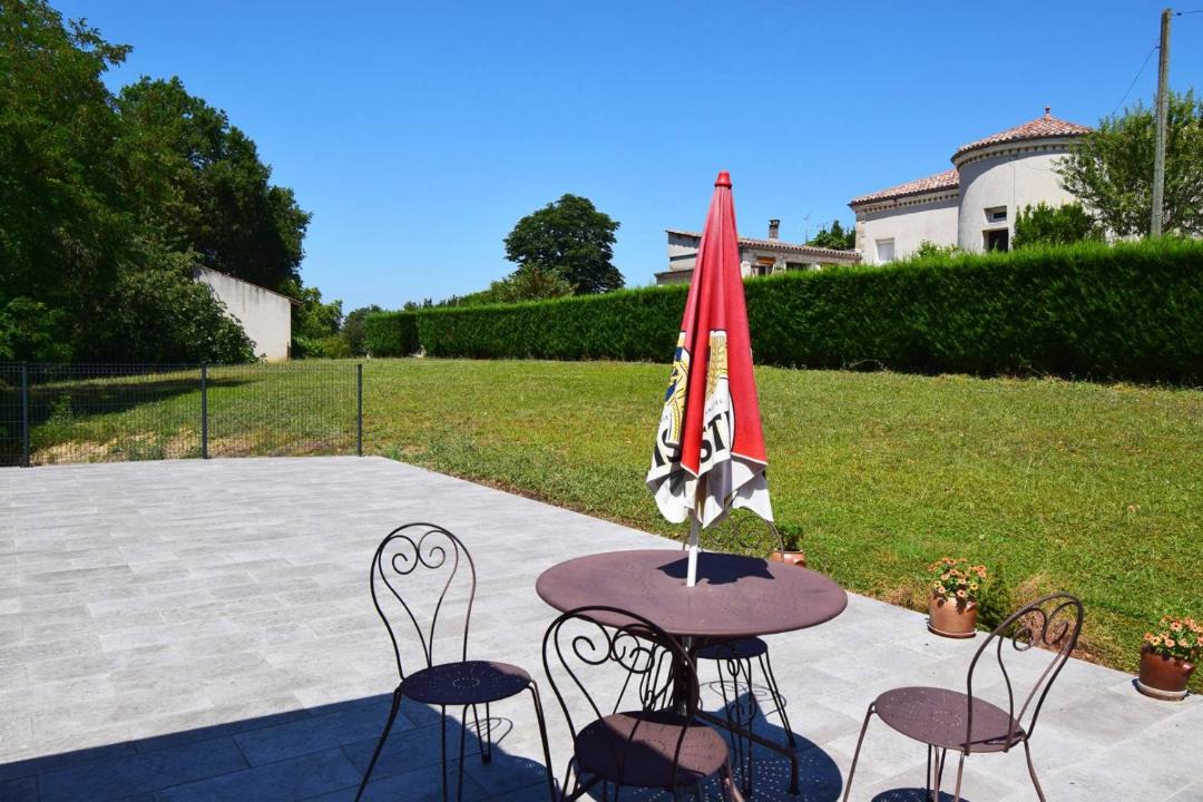 Photo of Others in Sauveterre-Saint-Denis