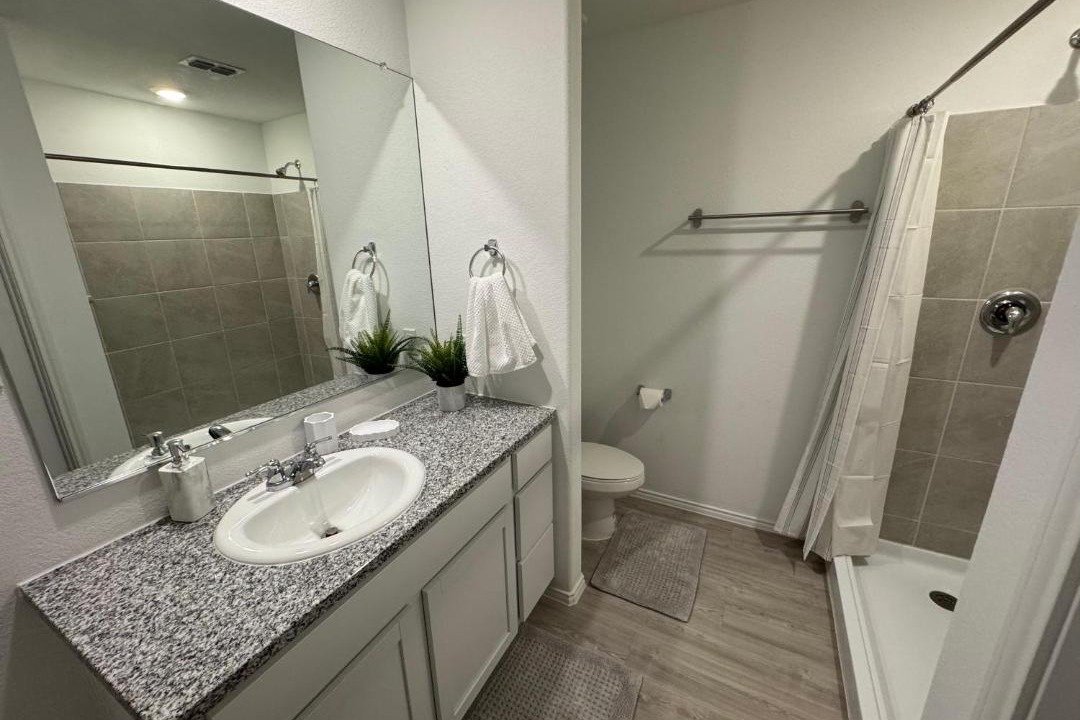 Photo of Bathroom in Anna