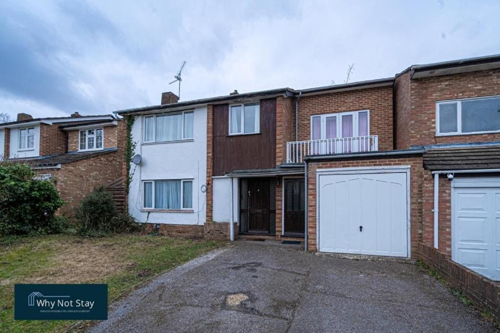 Photo of Others in Reading