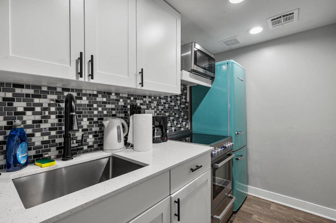 Photo of Kitchen in New Papago Parkway