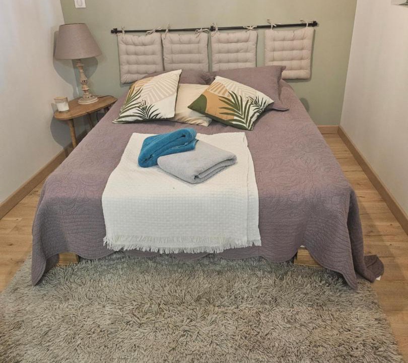 Photo of Bedroom in Neuilly-Saint-Front